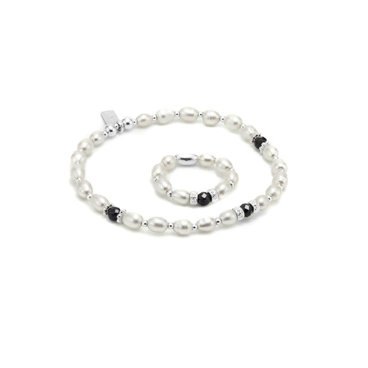 Classic Pearls & Sapphire set