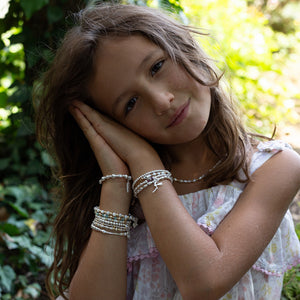 Dazzling silver Feather girl's bracelet