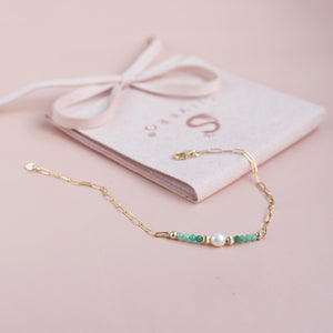 Minimalist 14k gold filled link chain bracelet with Emerald and Pearl