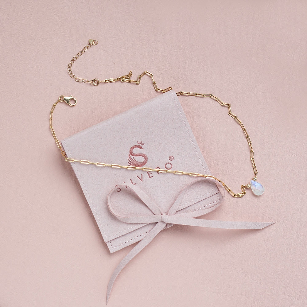 Luxurious 14k gold filled link necklace with Moonstone gemstone