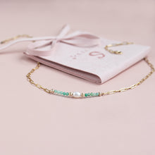 Load image into Gallery viewer, Luxury 14k gold filled link choker necklace with Emerald and Freshwater Pearl