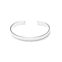 Load image into Gallery viewer, Luxury 925 sterling silver hammered bangle/cuff