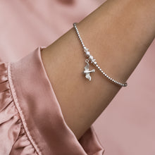 Load image into Gallery viewer, Adorable minimalist 925 sterling silver bracelet with Swallow charm