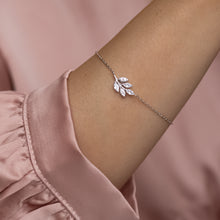 Load image into Gallery viewer, Delicate Leaf with Cubic Zirconia stones chain bracelet